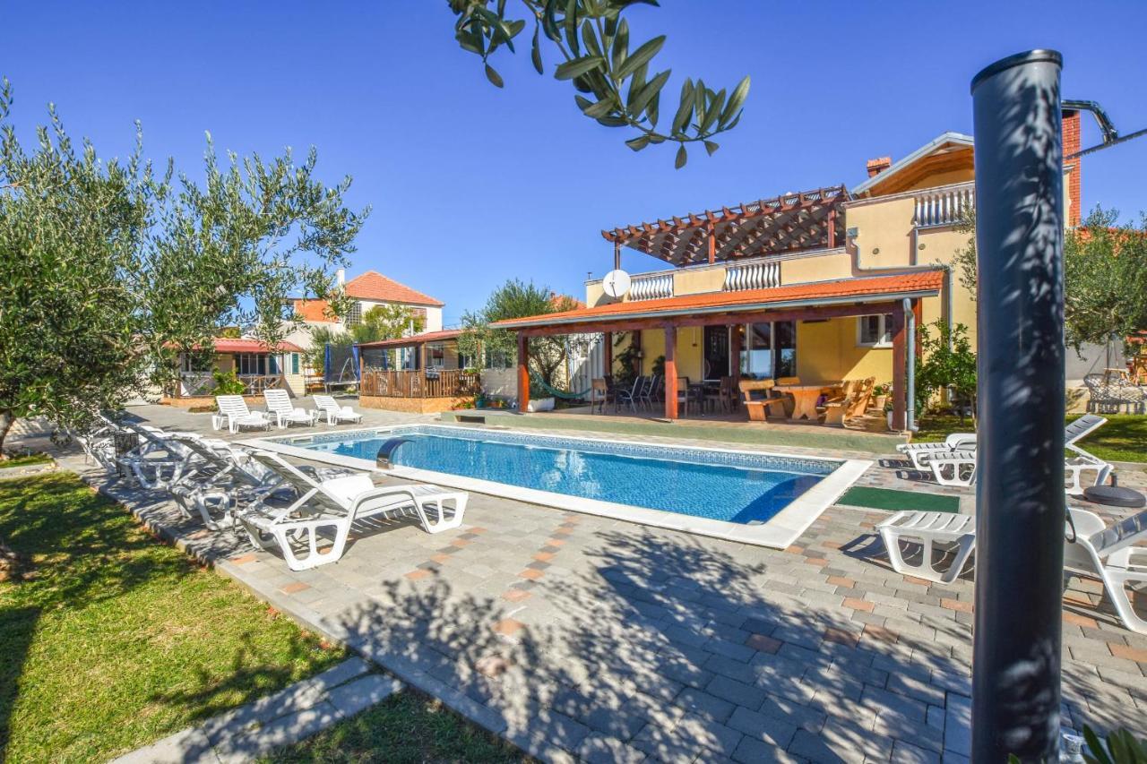 Apartments Flora Pakoštane Dış mekan fotoğraf